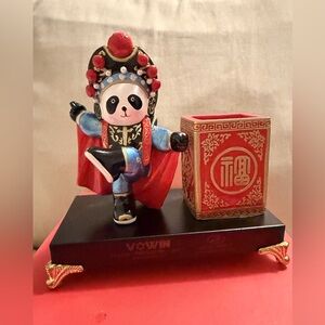 Peking Opera Dancing Panda Opera Figure with Brush/Pencil Jar
